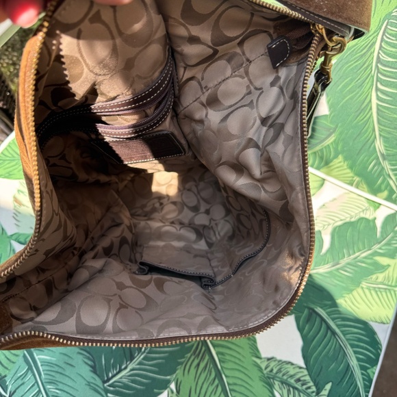 Vintage Coach Legacy XL Suede Duffle #9322 - Picture 14 of 14